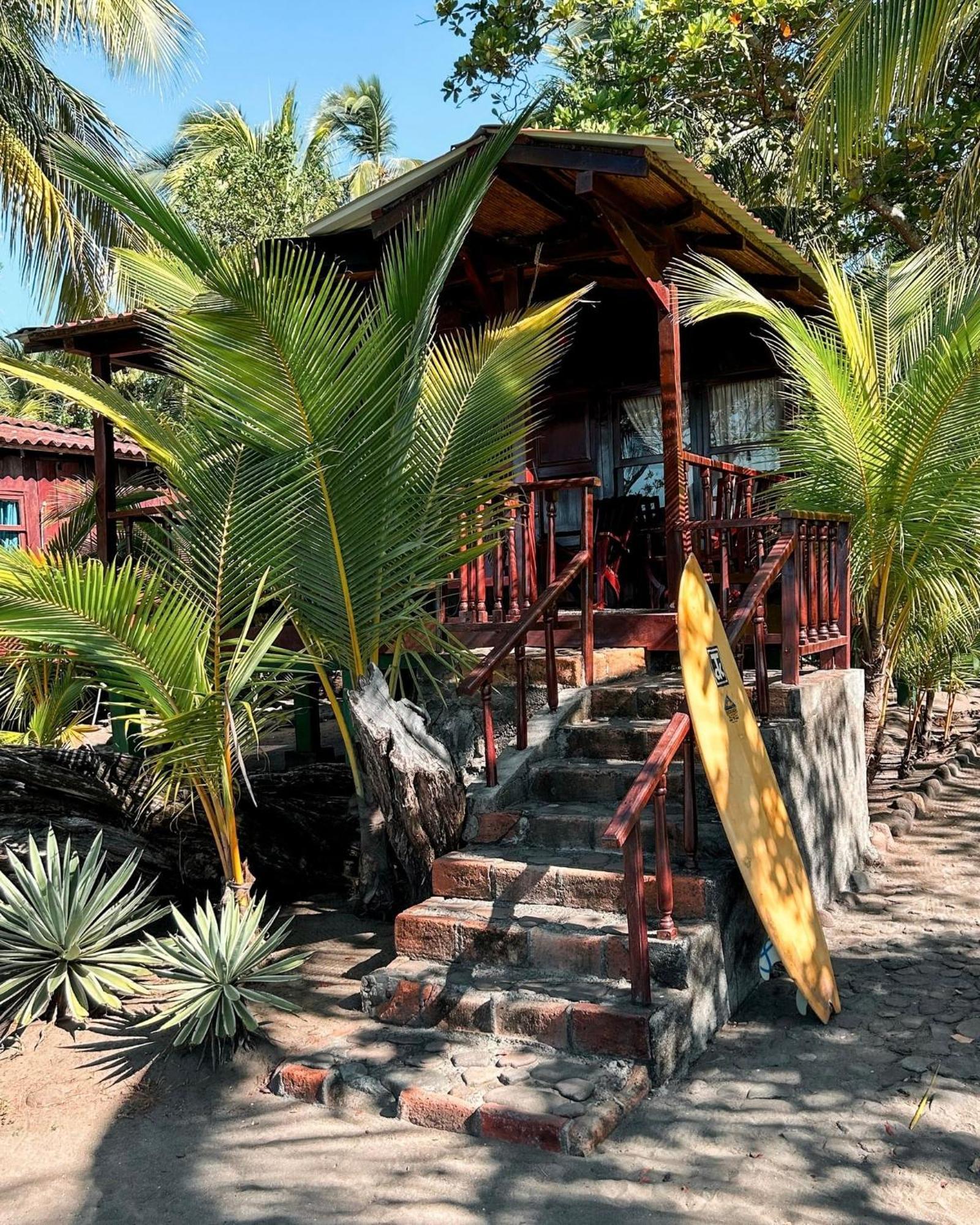 Redwood Beach Resort Mechapa Екстер'єр фото